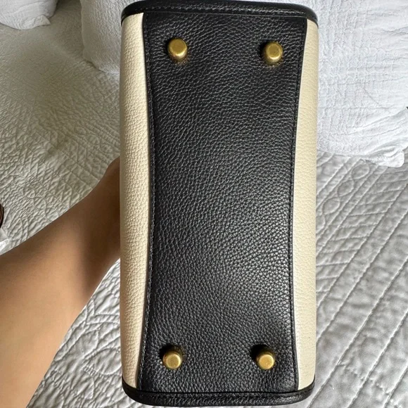 Coach Field Tote 22 Bag leather color block - Picture 4 of 7